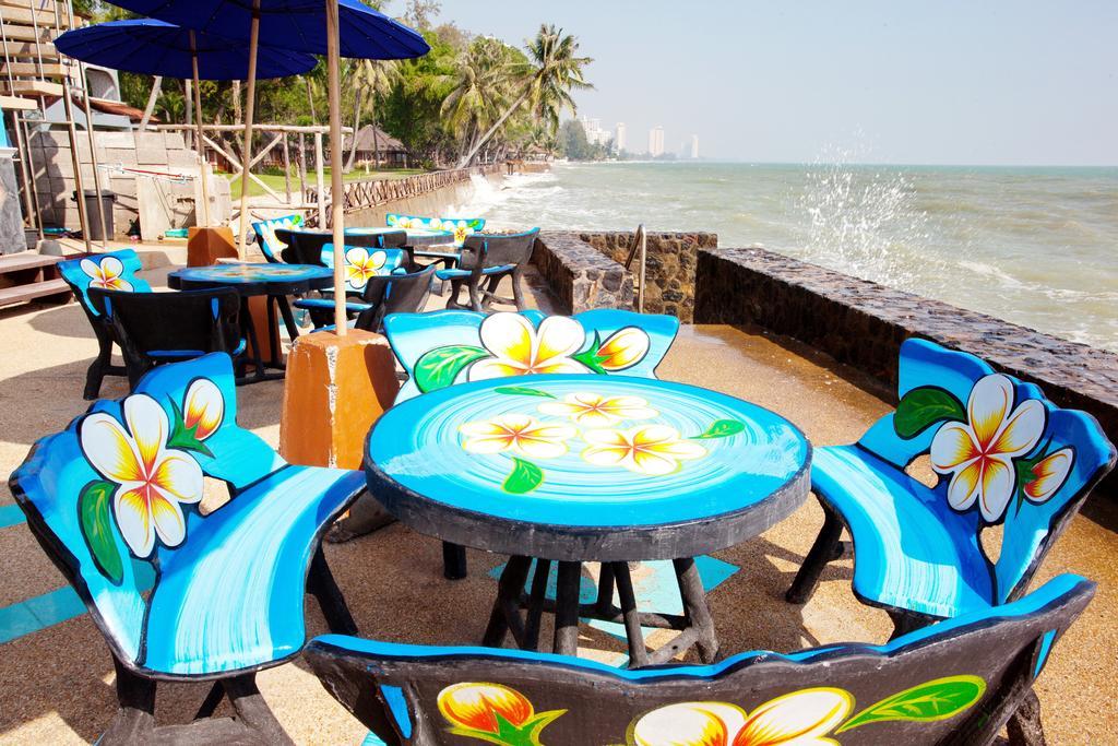 Sea Breeze Guest House Petchaburi Esterno foto