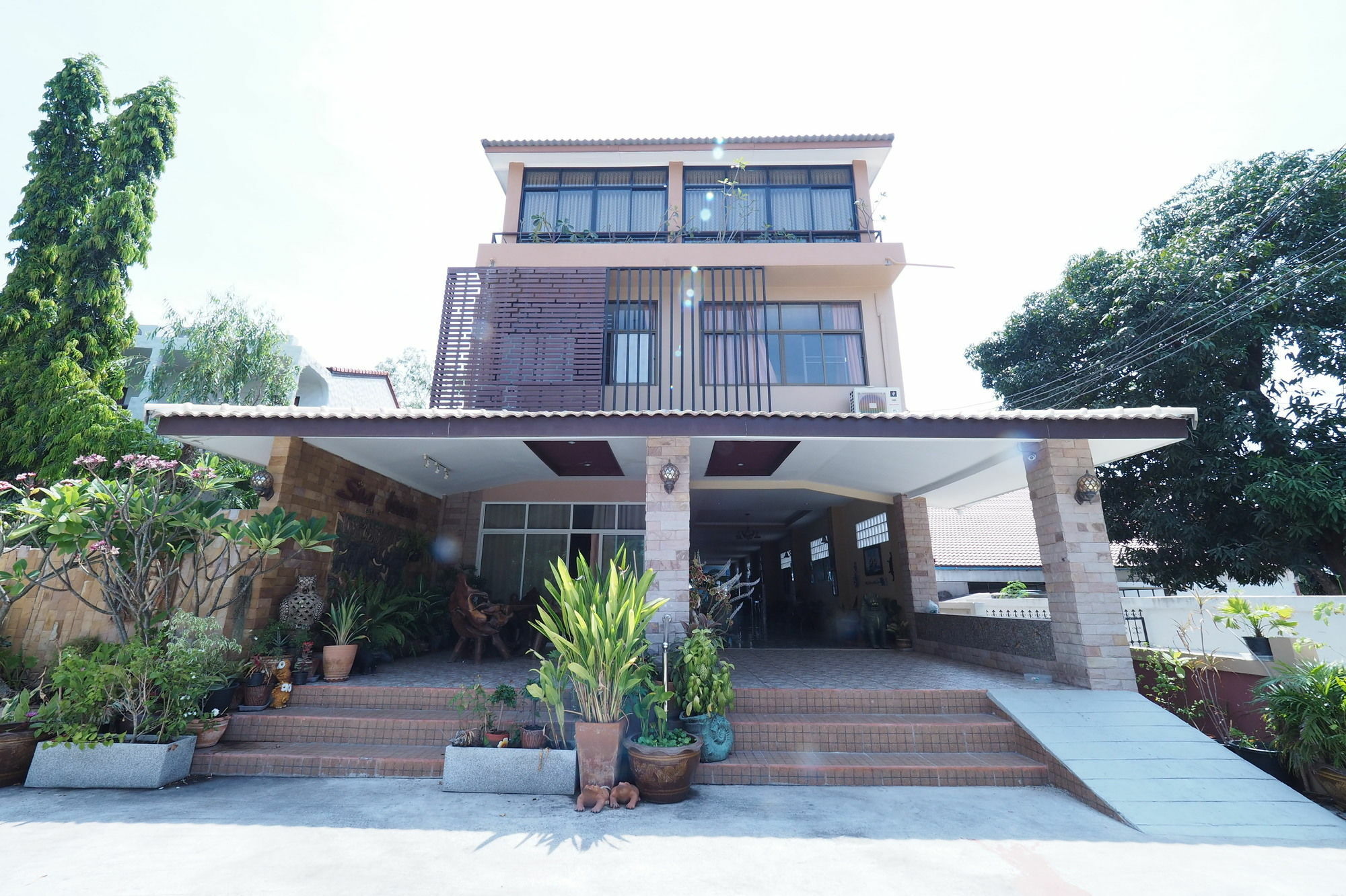 Sea Breeze Guest House Petchaburi Esterno foto