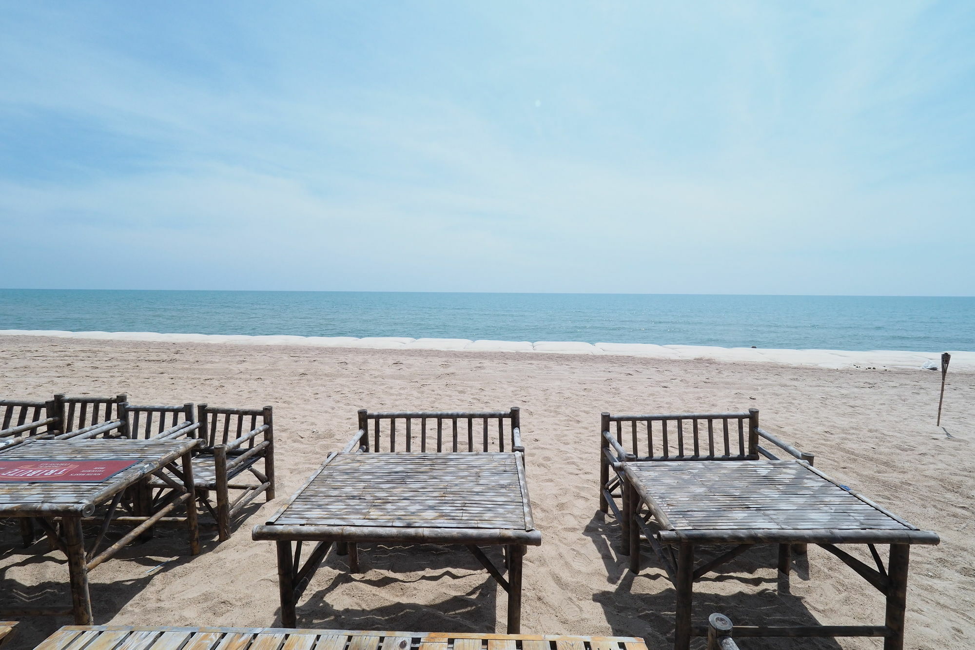 Sea Breeze Guest House Petchaburi Esterno foto